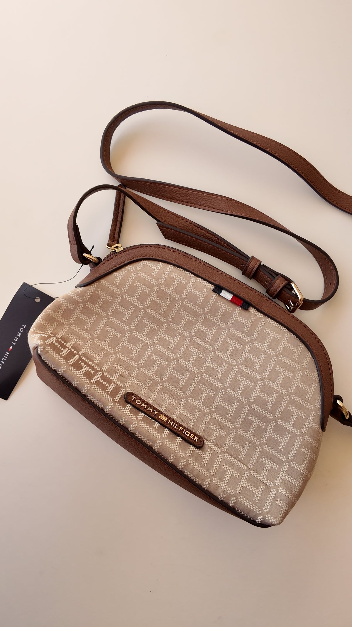 CARTERA MONOGRAMA TOMMY HILFIGER
