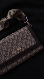 CARTERA ANNE KLEIN MONOGRAMA CAFE
