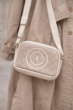 CARTERA NINE WEST BEIGE ELEGANTE